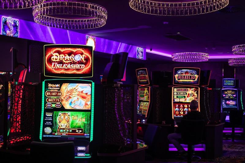 Greens want NSW pokies shut from midnight to 10am